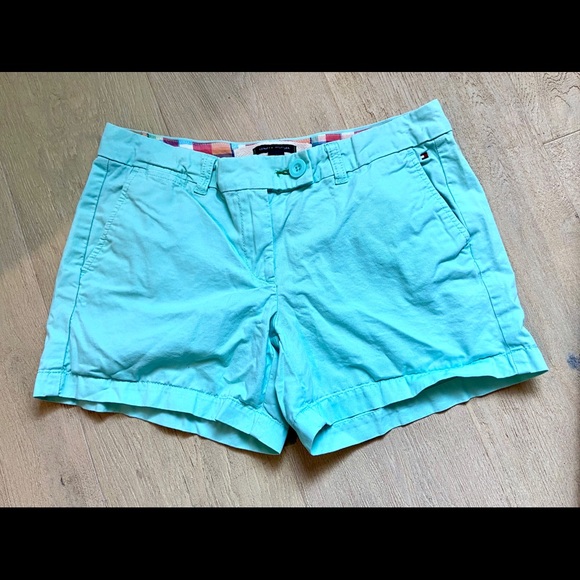 Tommy Hilfiger woman’s shorts - Picture 2 of 6